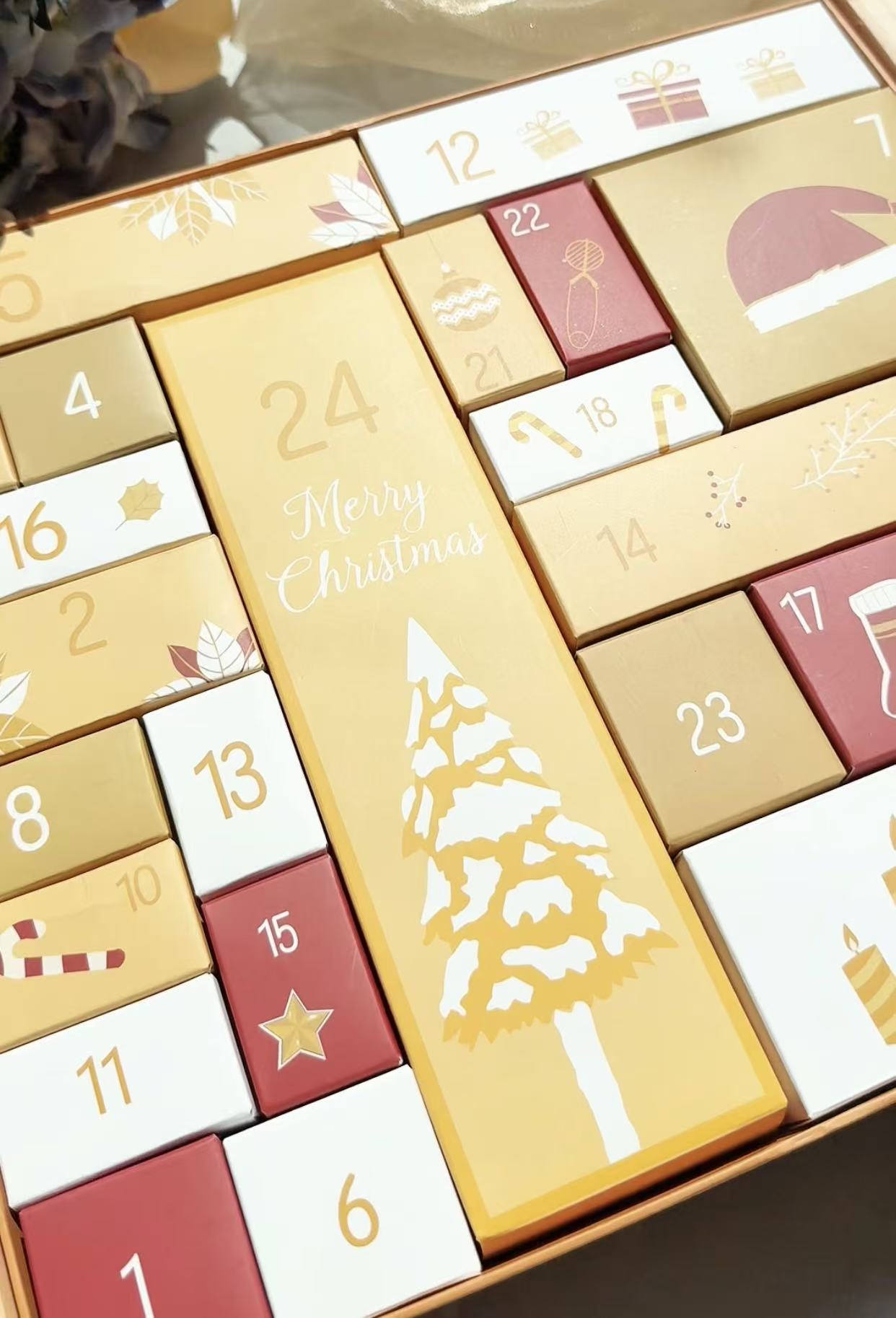 Advent Calendar 2025: 12 Days of Perfumes